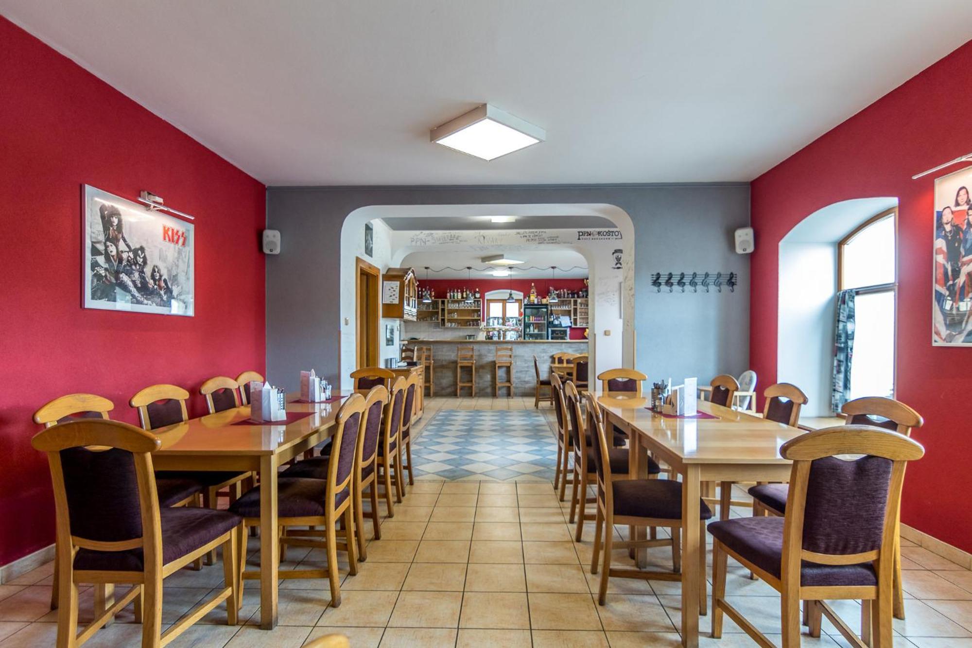 Penzion A Restaurace U Vladare Toužim Exterior foto